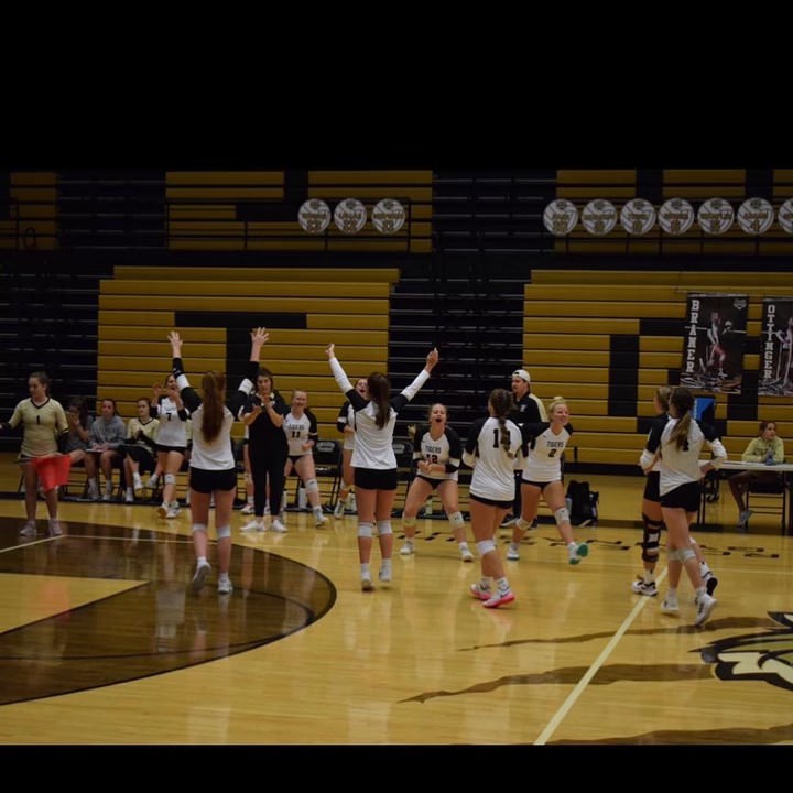 Tigers Volleyball Wrap up the Season